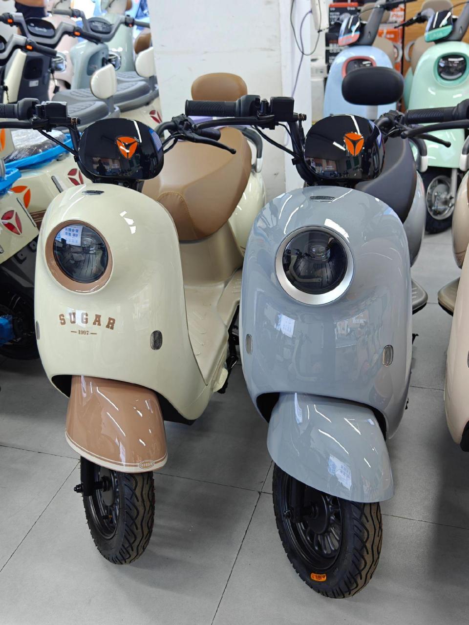 昆明雅迪m30-d电动车新国标电动车