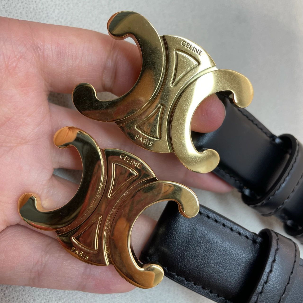 celine皮带真假对比,一眼区分干货 16615真货的五金刻字清晰 2