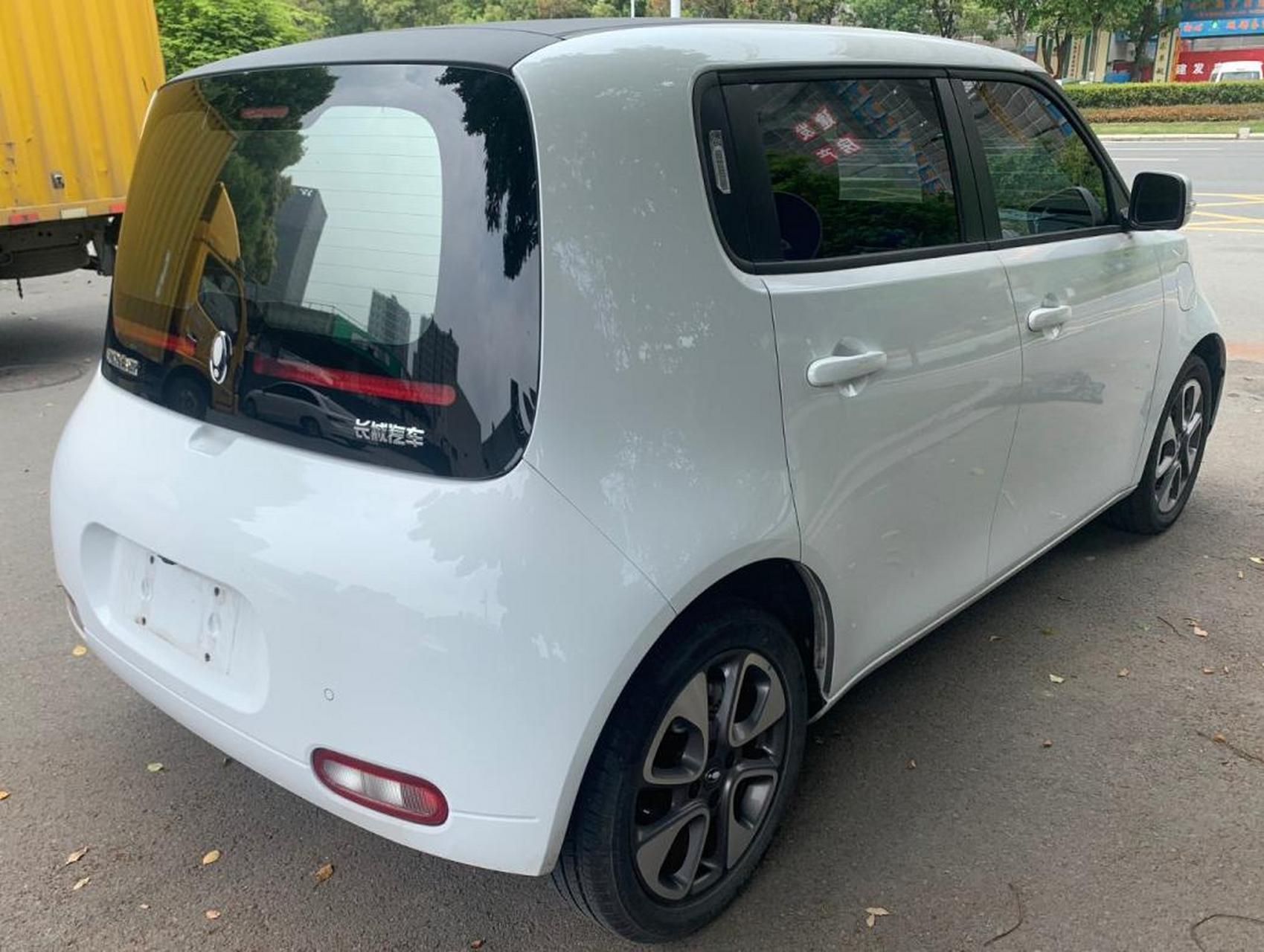 长城欧拉白猫 【实表0.6】新能源纯电动车 售价:5.