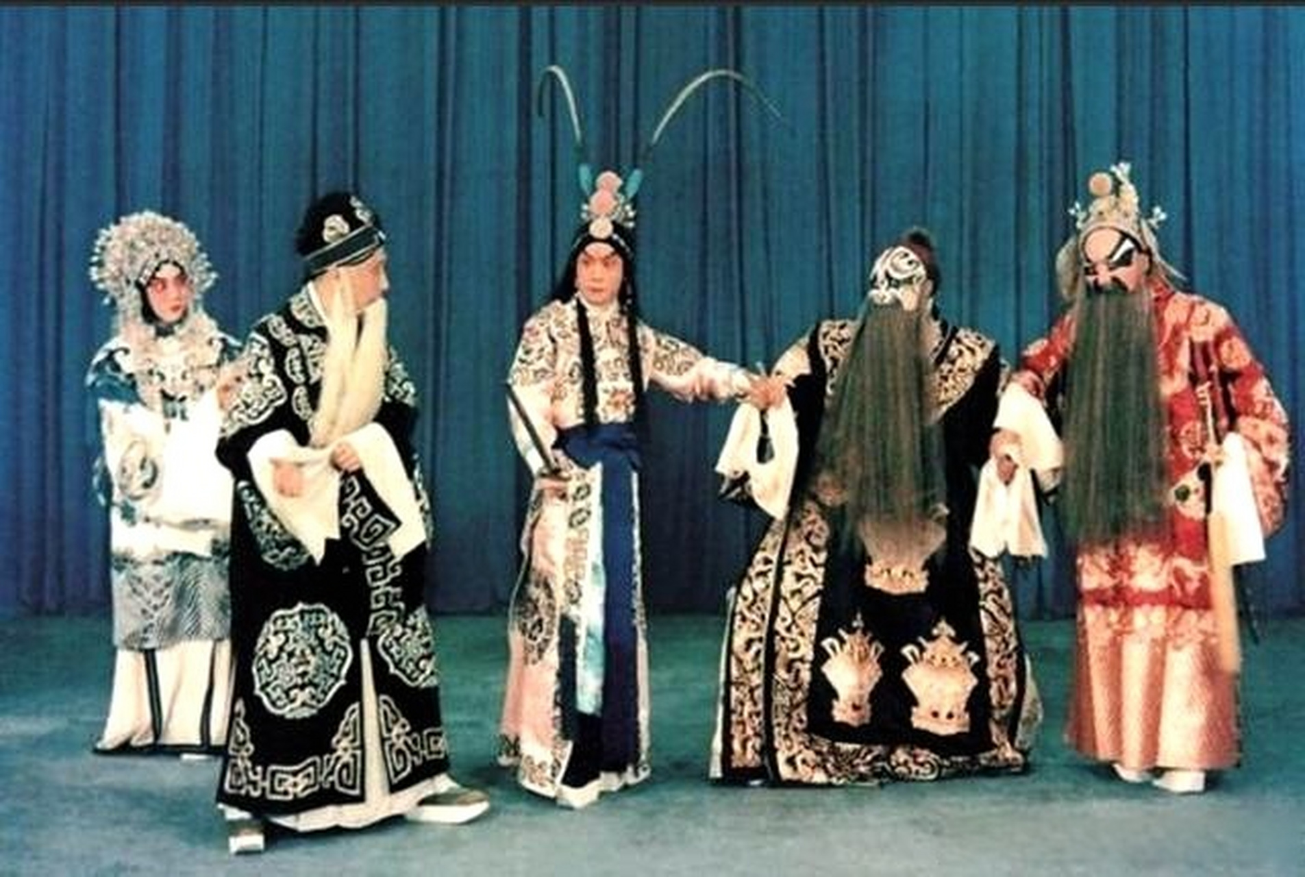 马连良,谭富英,张君秋,裘盛戎四大头牌出现在同一出戏里,十分罕见,可