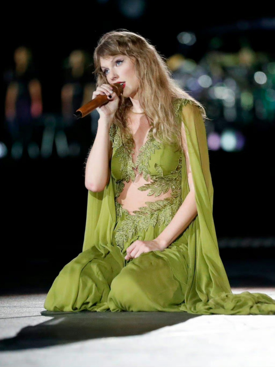 好想看taylor swift的the eras tour folklore era真的有太多神图 