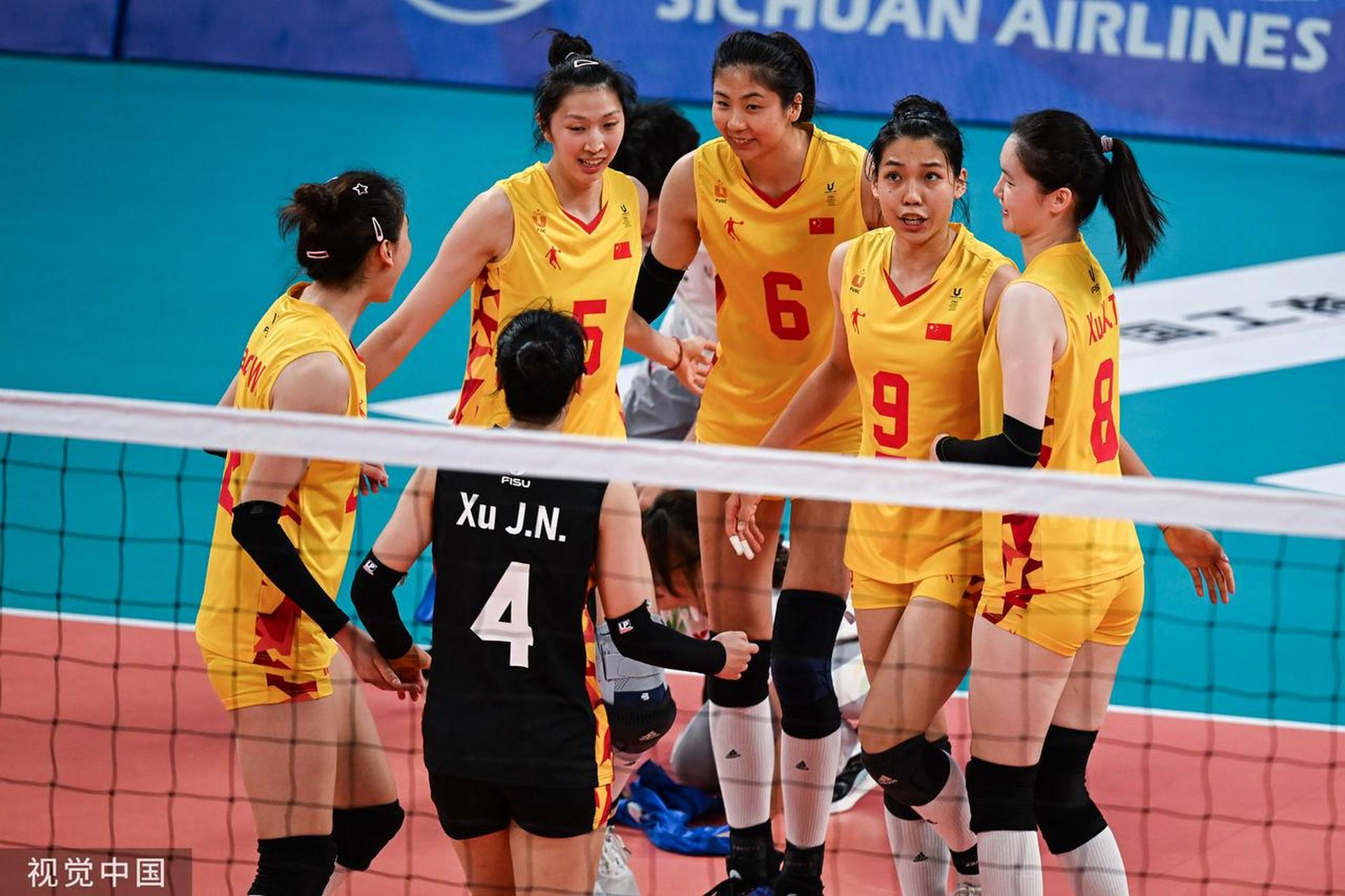 中国女排大运会夺冠】8月6日,成都大运会女子排球决赛,中国队3-0战胜