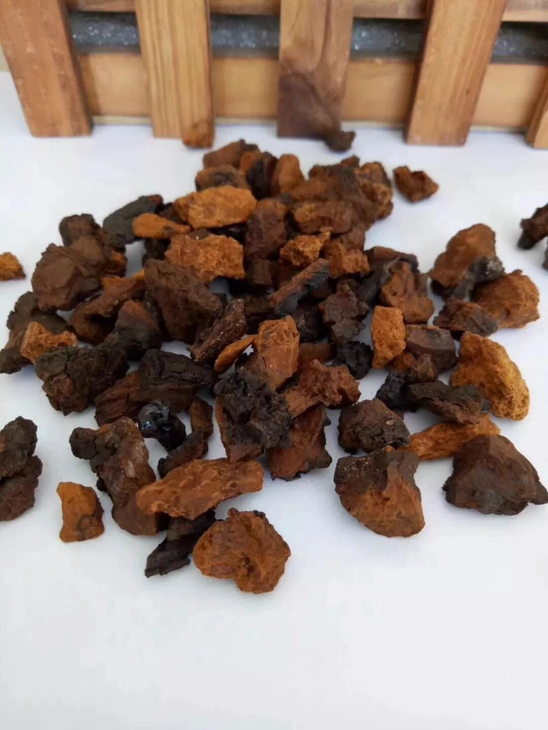 俄罗斯桦树茸 俄罗斯桦树茸进口原块,切碎泡煮,清理三高,养护身体健康