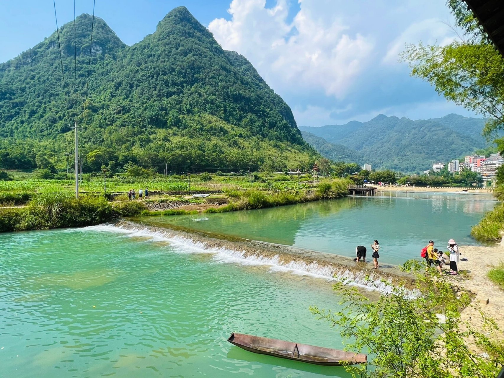 5小时到,村子不大,游人也不多慢慢逛看风景,很惬意.