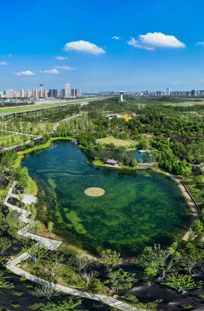 滨湖科管委党工委委员,常务副主任吴爱国率队来包河区对接骆岗公园建