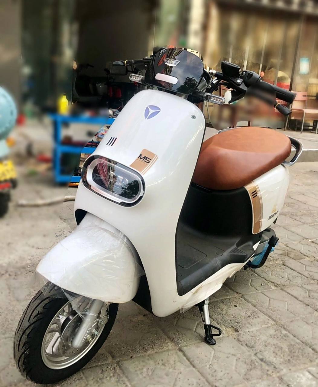 雅迪m5 还有哑光系列哦