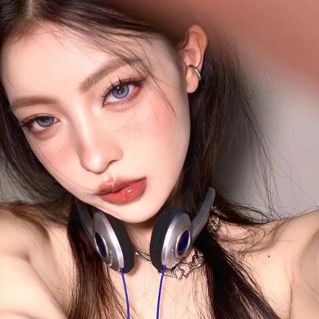 微信头像 | 酷拽十足的高级感女头@线上橘的动态