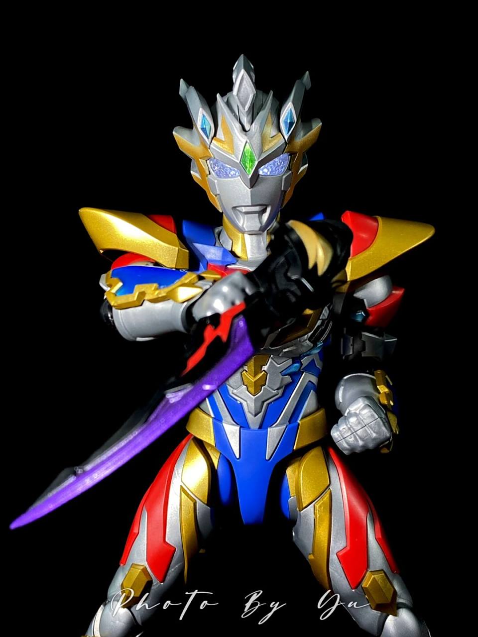 78来自"布鲁可"发售的《奥特名鉴传奇版:泽塔奥特曼德尔塔天爪》超