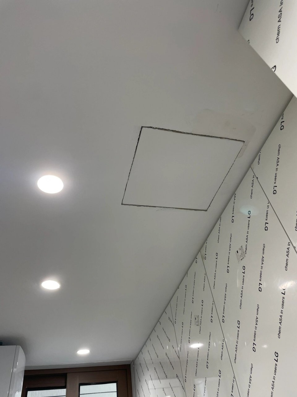 厨房石膏板吊顶|自己动手做一个检修口 厨房选择了防水石膏板做吊顶