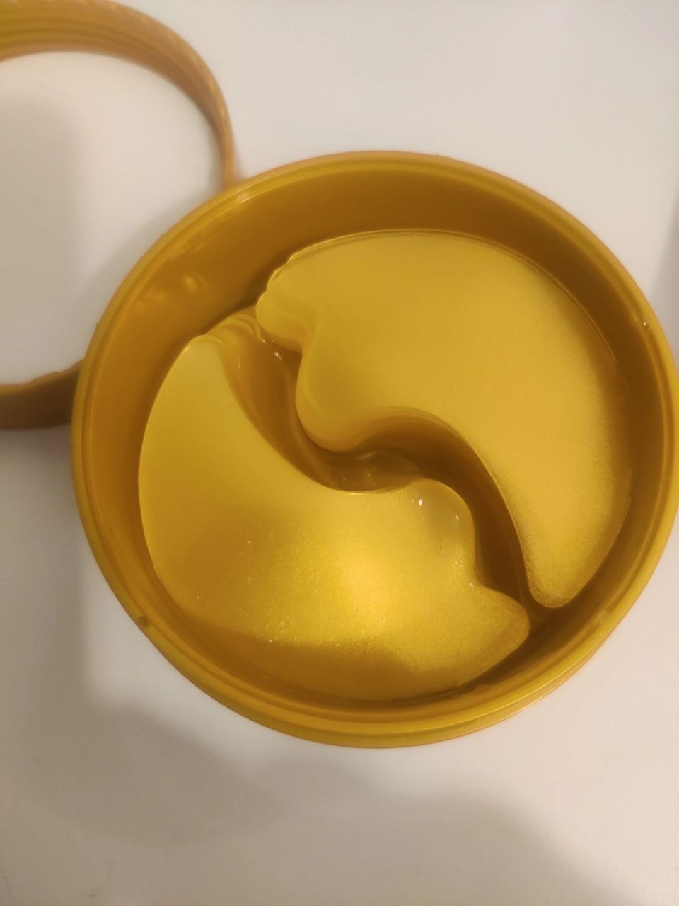 snp 爱神菲黄金胶原蛋白紧致眼膜 60片  推荐指数两个星,使用感受中等