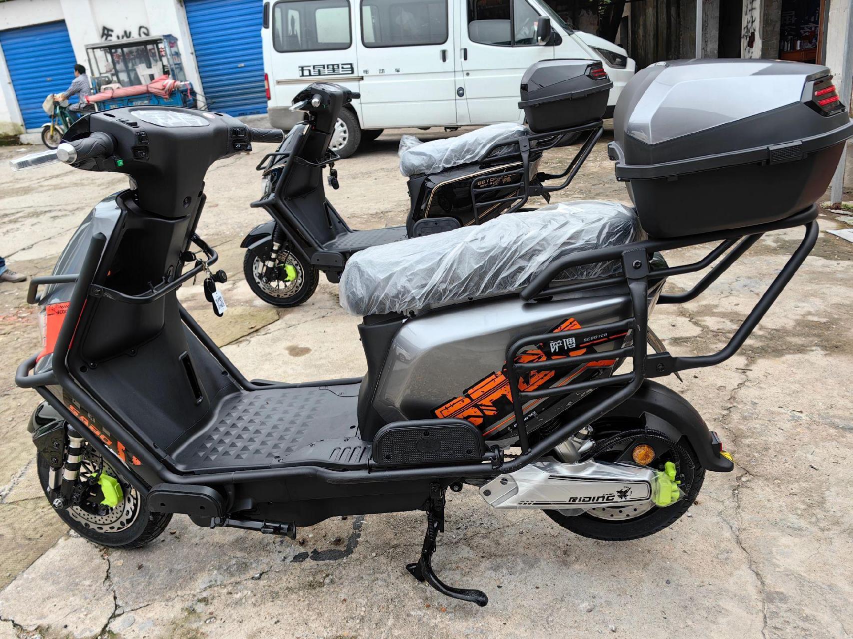 萨博 外卖车 黄金机甲 换电  时速 70迈 外卖骑手的神车 国标车 上