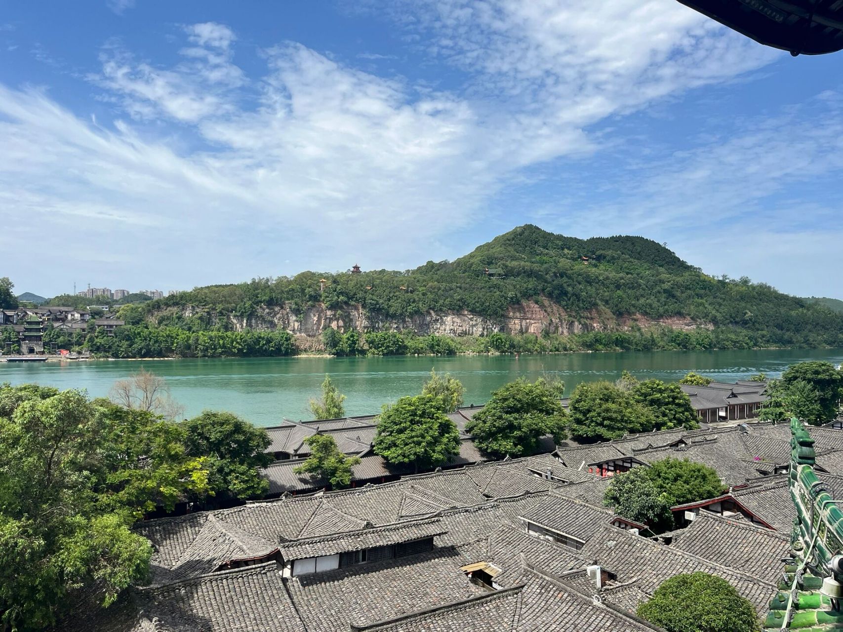 登锦屏山观阆中古城(20230705) 锦屏山位于阆中市城南,古称"阆山",有"