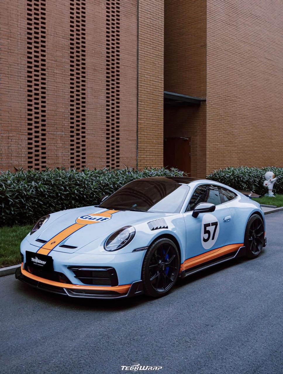 经典时尚的蓝橙配色 风靡汽车圈的海湾石油涂装  复古与前卫的碰撞