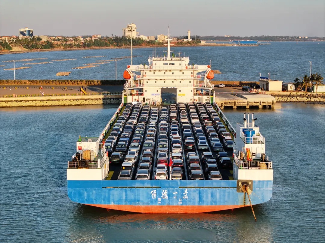 2025年1月12日,琼州海峡新能源车专用