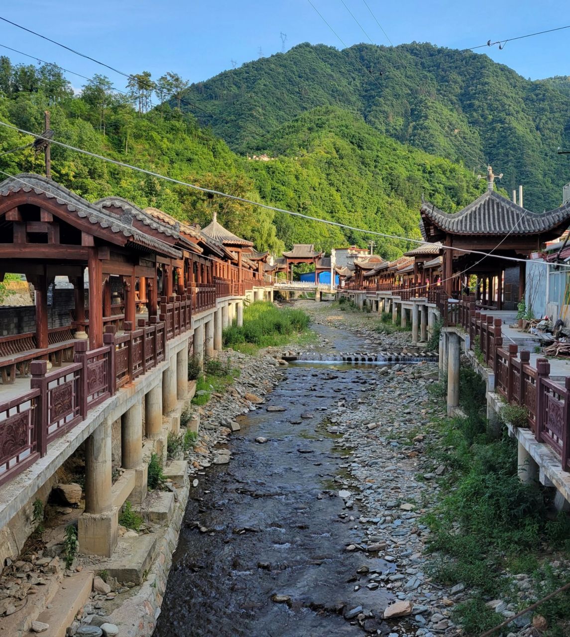 西安周边一日游|柞水溶洞&凤凰古镇|溜娃 柞水溶洞的游玩品质整体较为