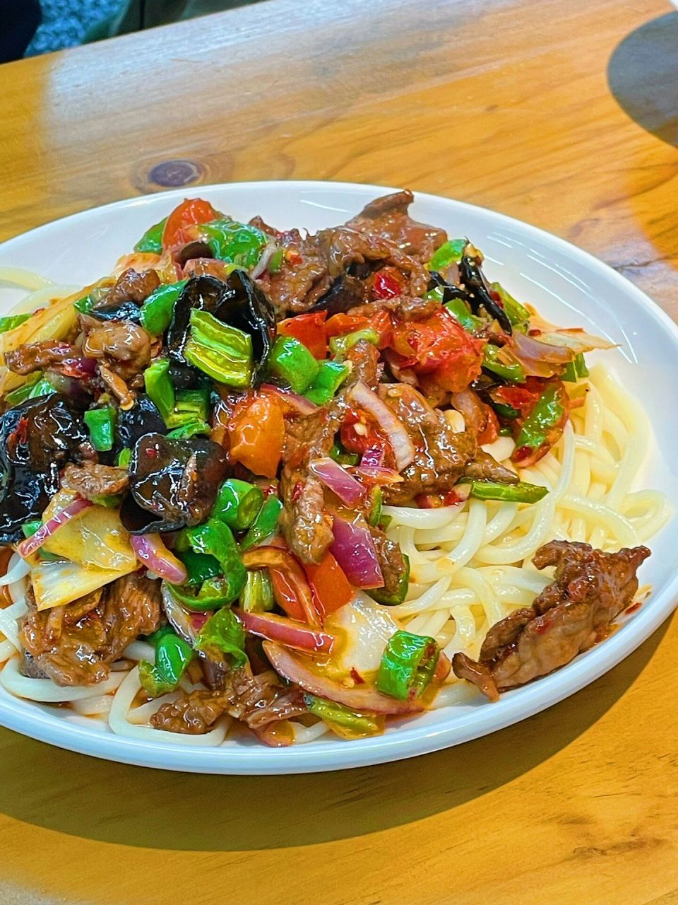 偶遇正宗新疆拌面 饿了,但不知道吃什么.
