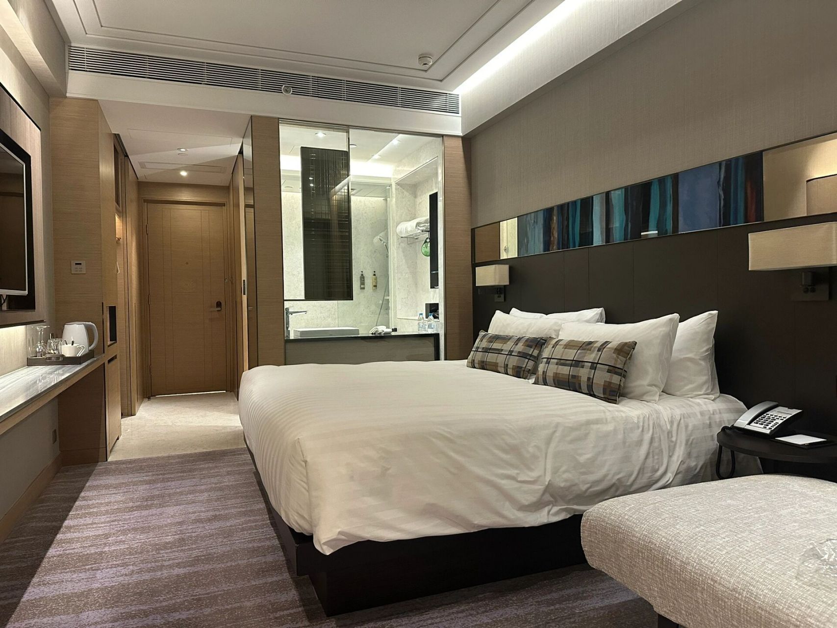 香港九龙海逸君绰酒店 我说其实这家店真的很不适合游客.