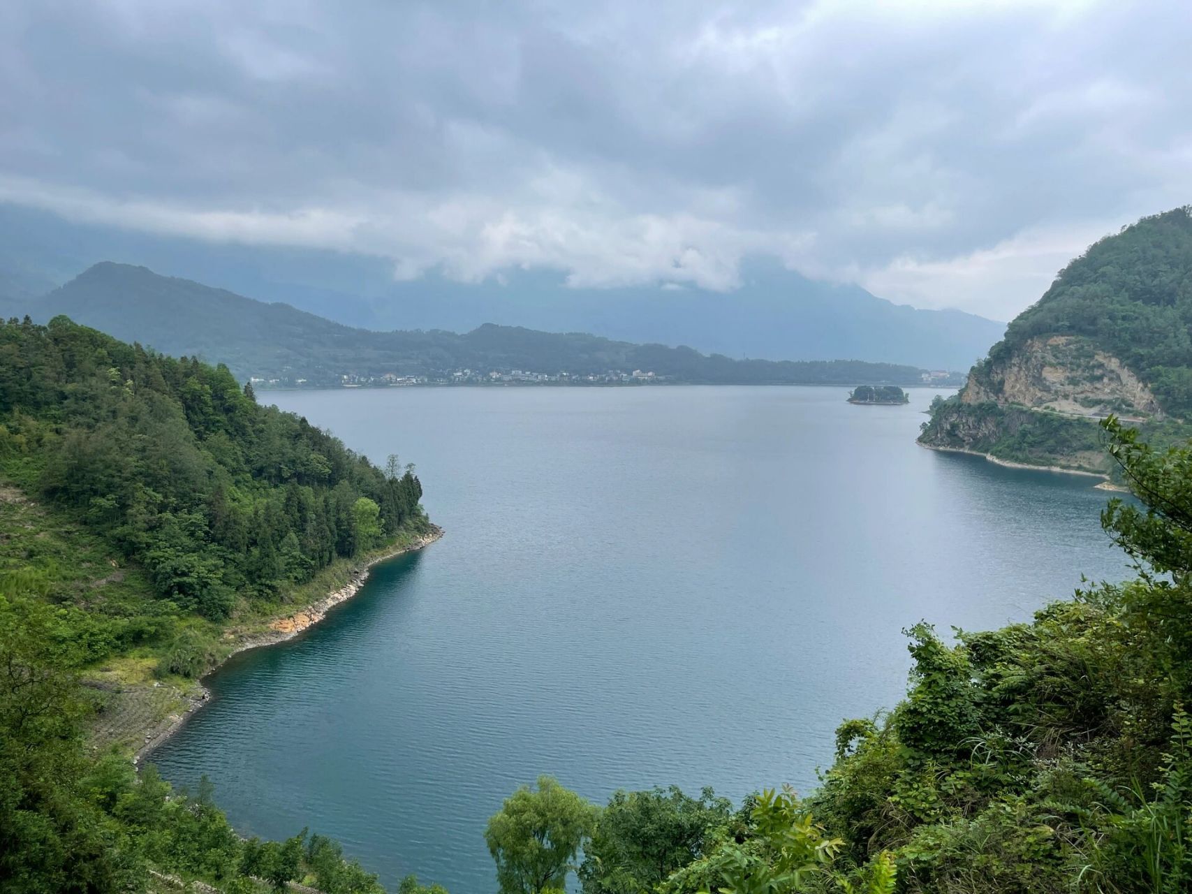 凉山雷波马湖自驾出游指南         地理位置90159015:四川省