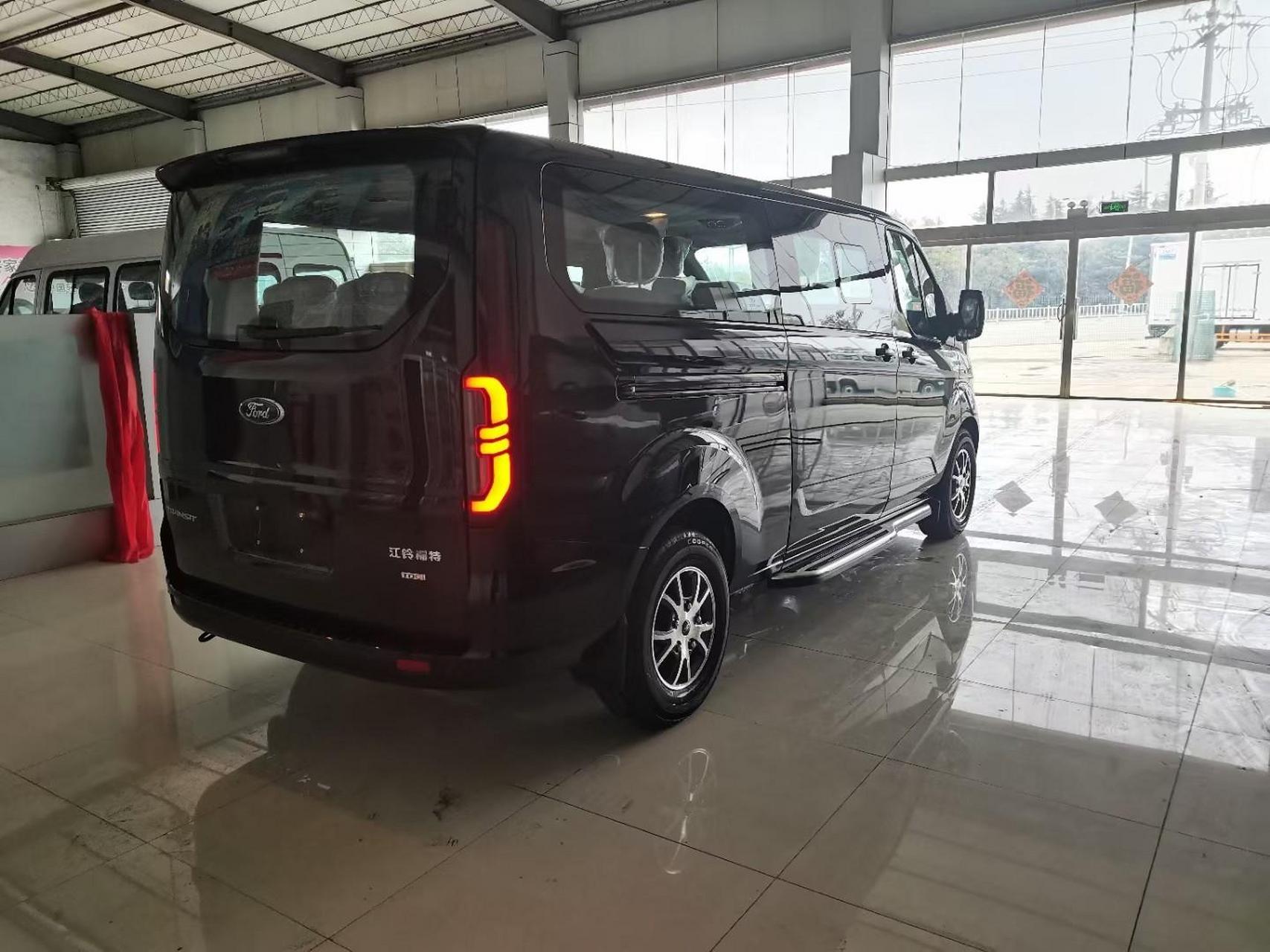 江铃福特新全顺:1100多万客户的共同选择,全封闭式硼钢车身,行业中的