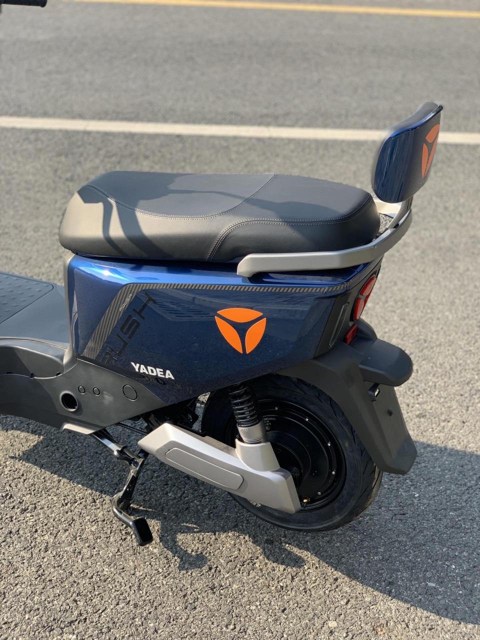 适合学生党男生的电动自行车 新国标上绿牌无需驾照00优惠活动火爆