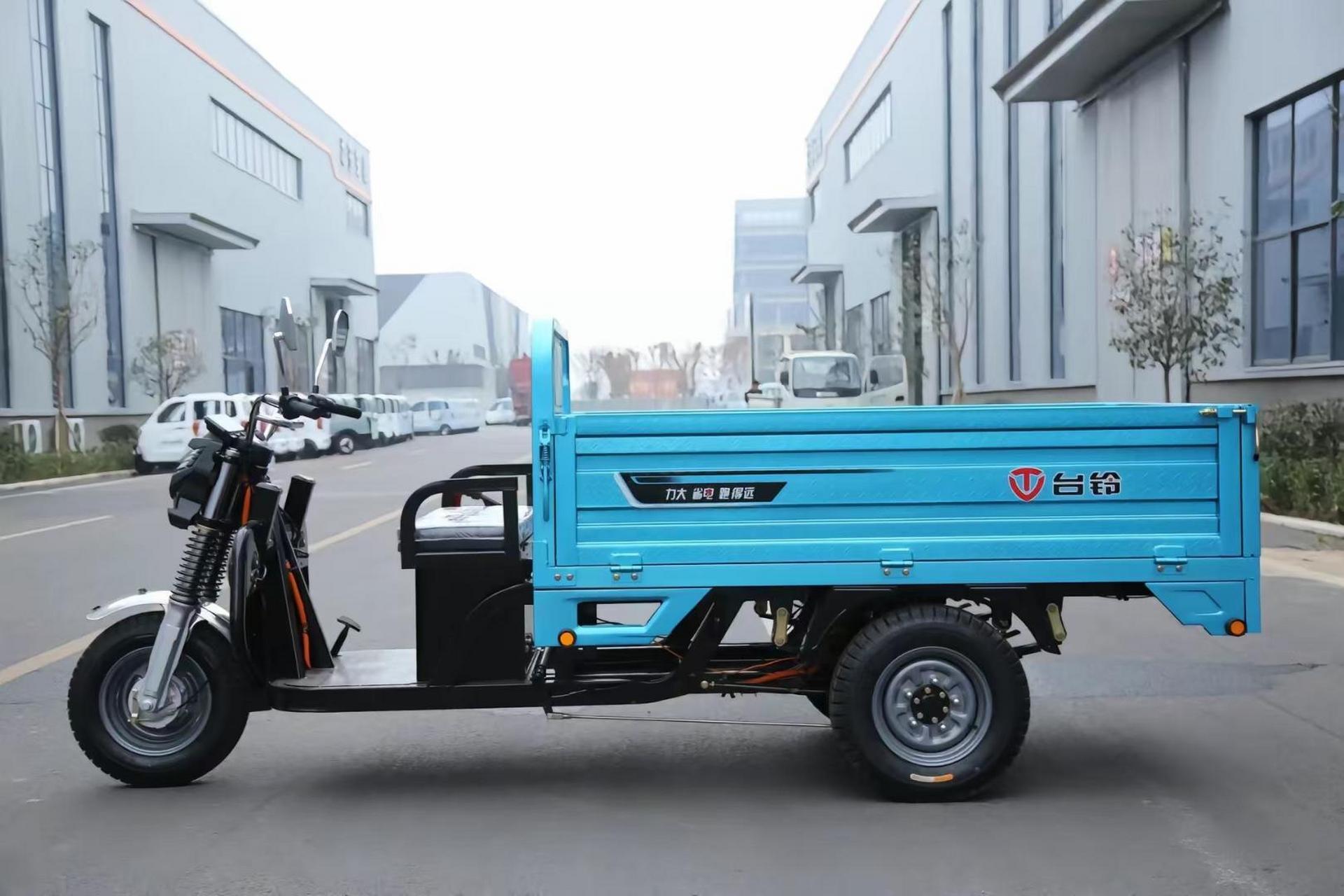 台铃2米载重王60v150型水电新款上市,自卸三轮农民的好帮手,欢迎家