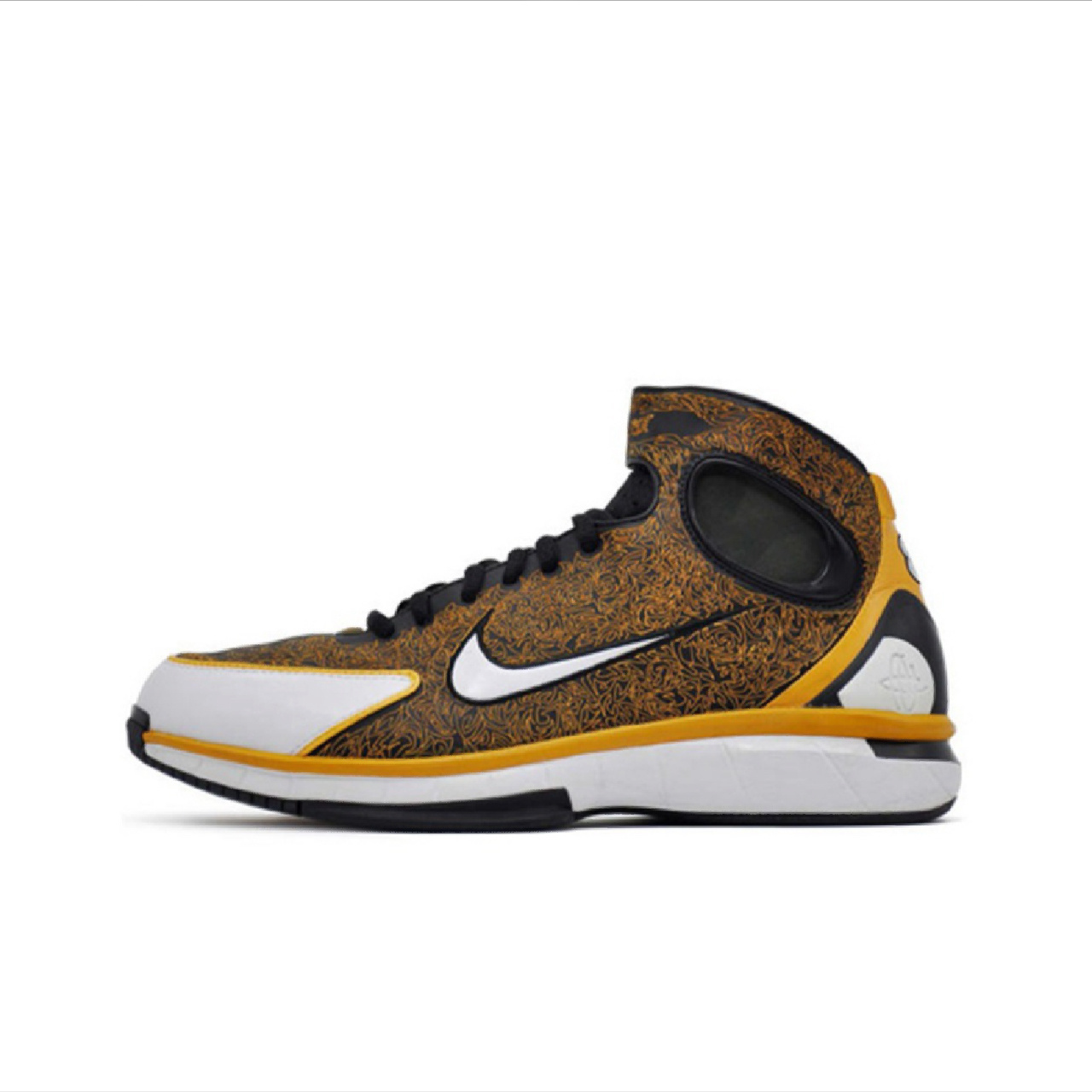 科比2k4来了,真正意义上的科比一代 nike huarache 2k4作为科比加入