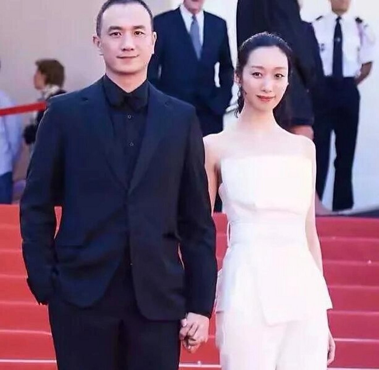 黄觉和徐静蕾分手后,没多久爱上了麦子,他对麦子说,我只恋爱不结婚