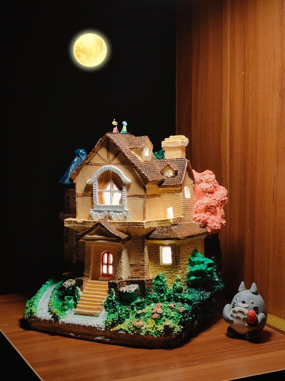 石膏娃娃城堡--改造 15元画的石膏娃娃--城堡小房子,感觉没有灯就没有