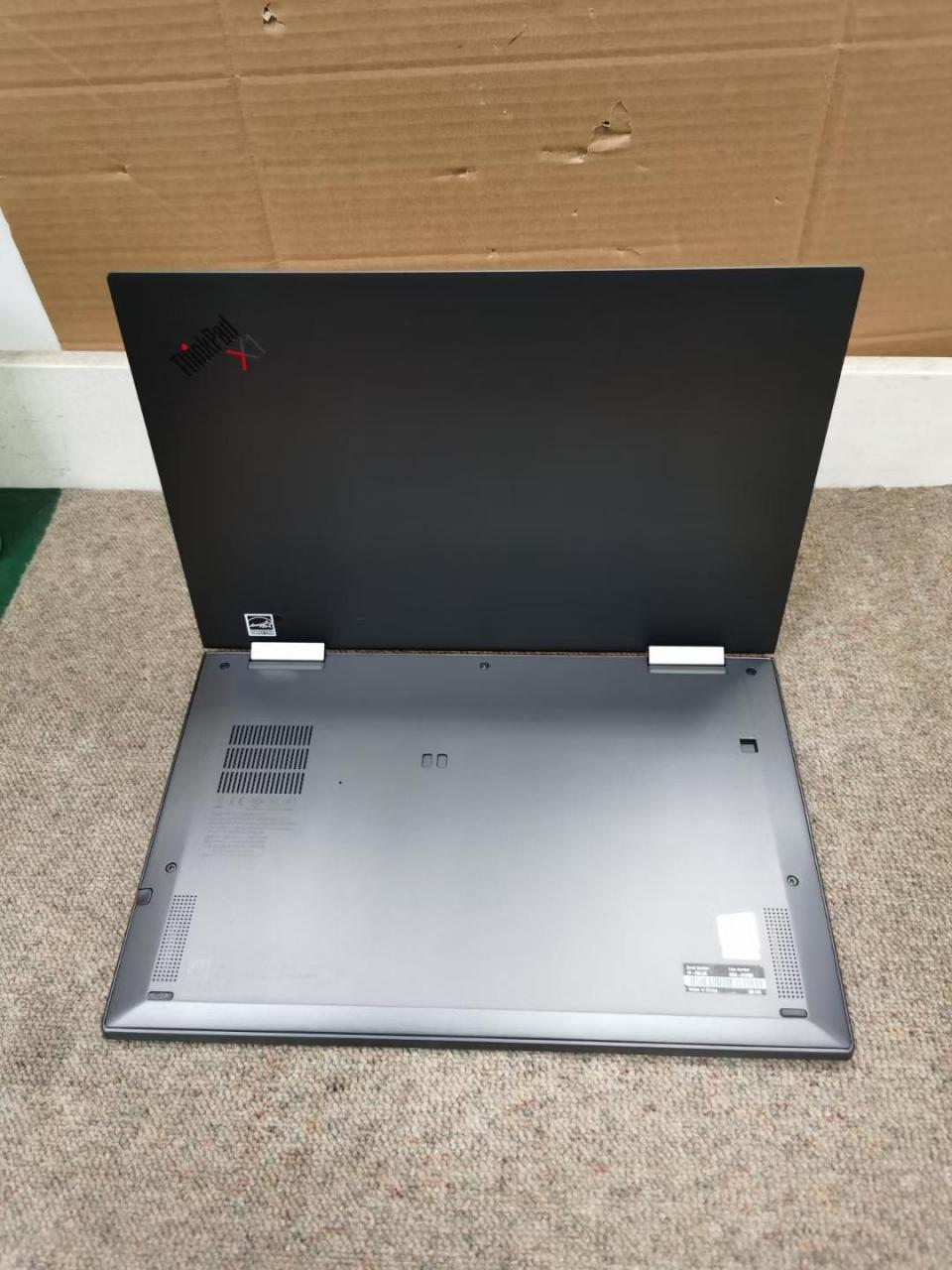 thinkpadyogax1图片