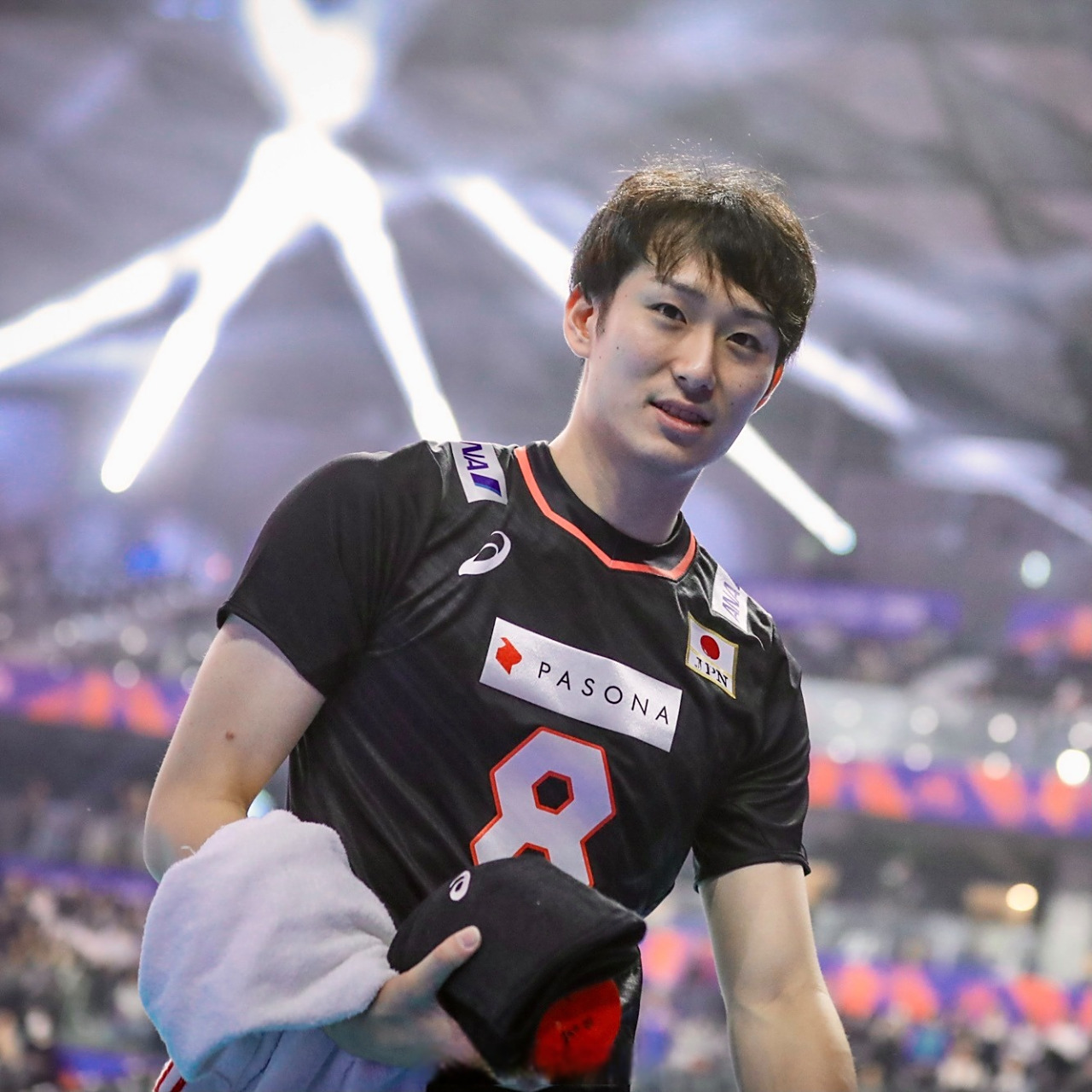 排球明星# 30岁的柳田将洋重回日本男排国家队,老将不易!