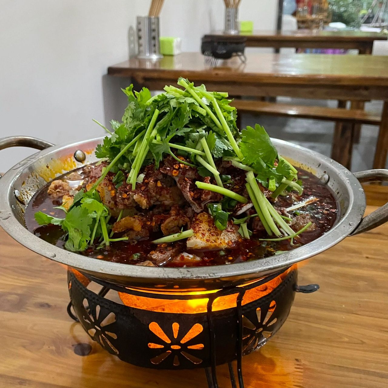 乐山打卡|一周吃两次的鲜烧牛肉90 位于牟子镇上的一家鲜烧牛肉店