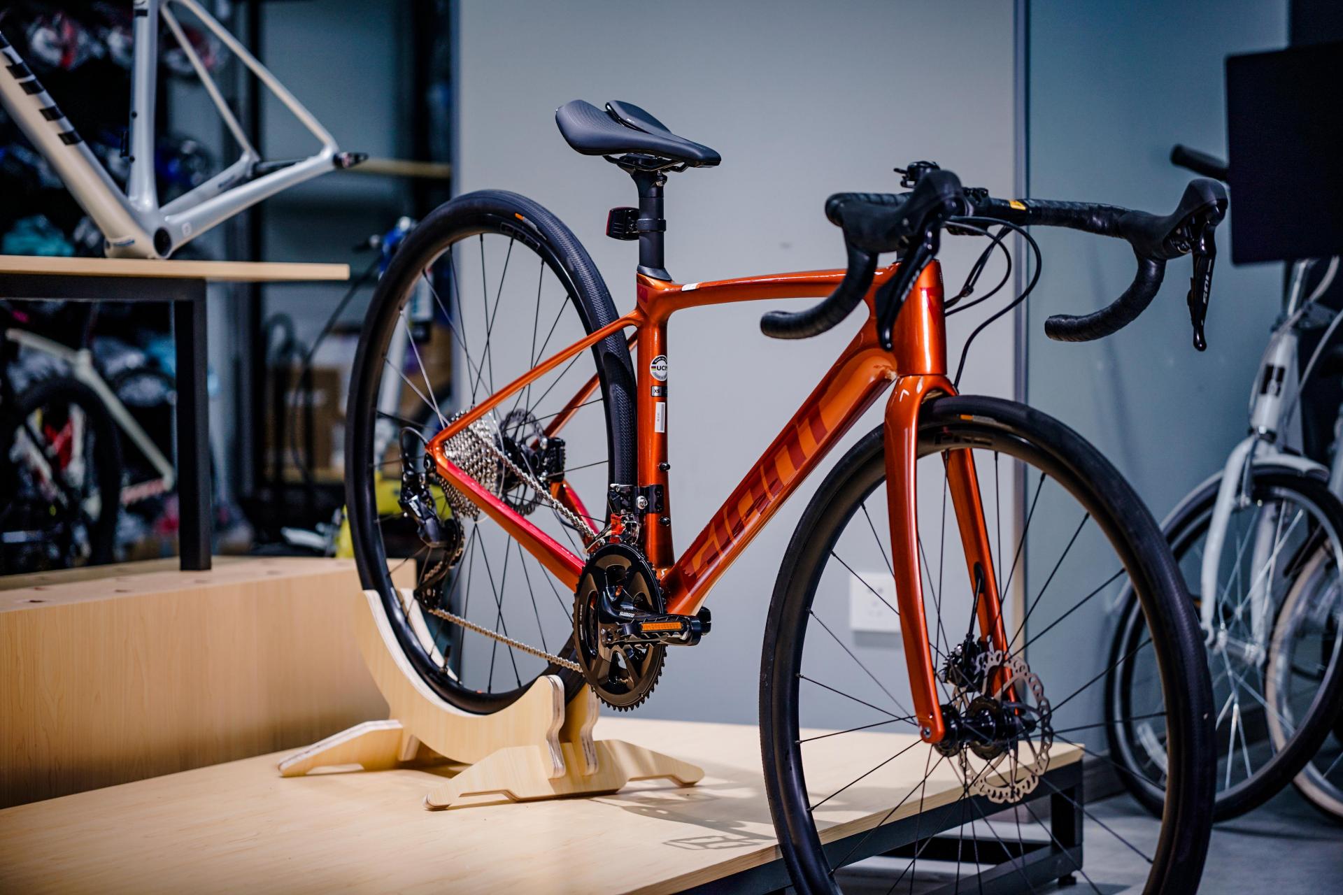 捷安特defy adv2 disc.defy最强耐力长途车型来袭!