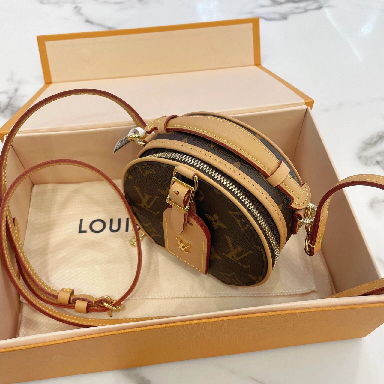 96 lv 路易威登 mini小圆饼 怎么能不算可爱呢97|||96lv路易