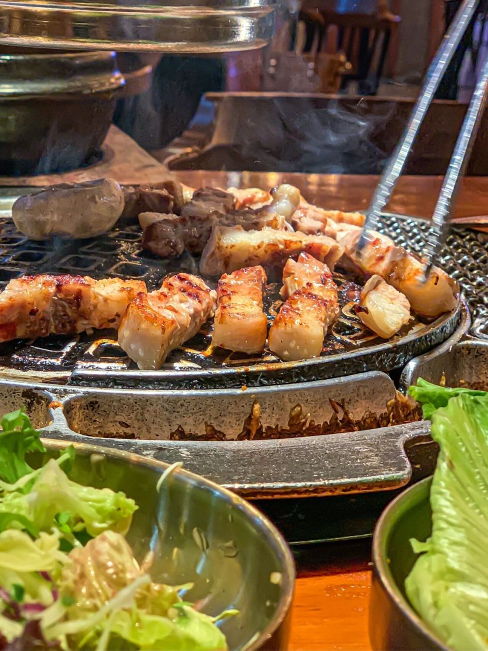 那天周五一下班02就速速拉着姐妹直奔远景路找正宗烤肉 这次来的