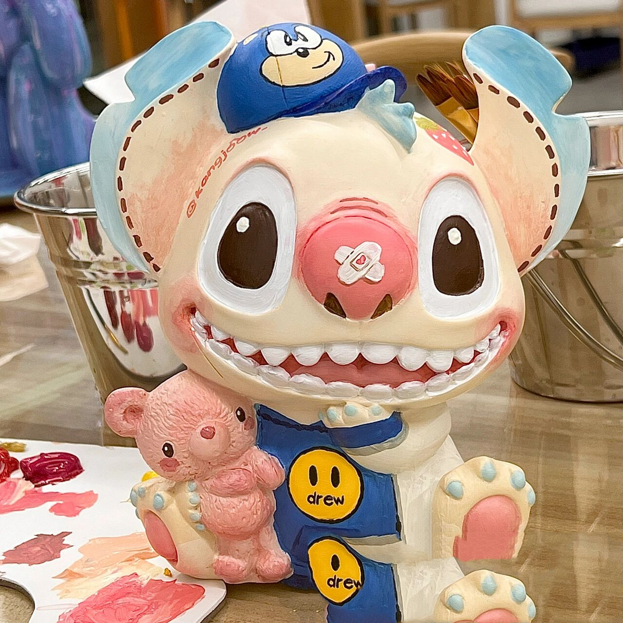 带着索尼克帽子的史迪仔石膏娃娃0909 p2是我的灵感来源 因为画