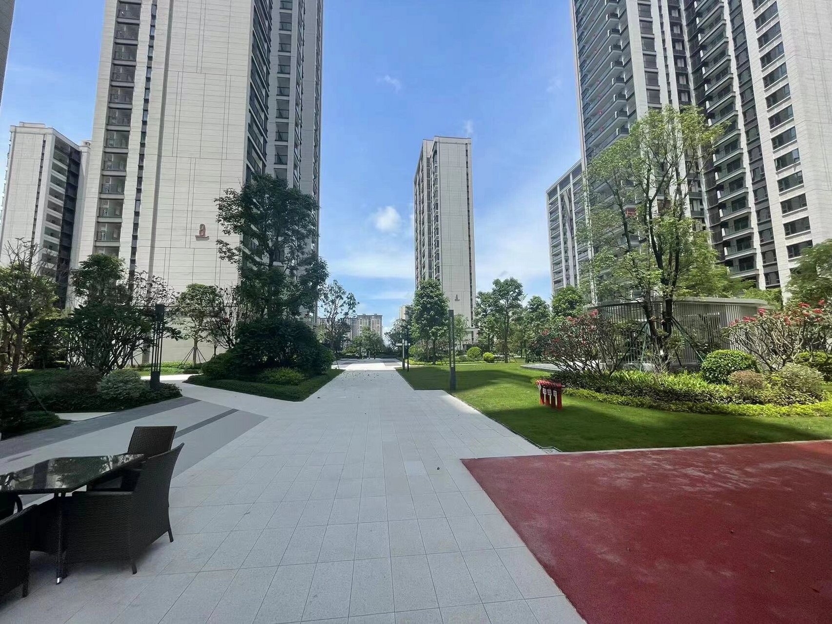 中海悦江府南区已交房看江景,视野幢距非常好 园心,黄金19楼,118平方