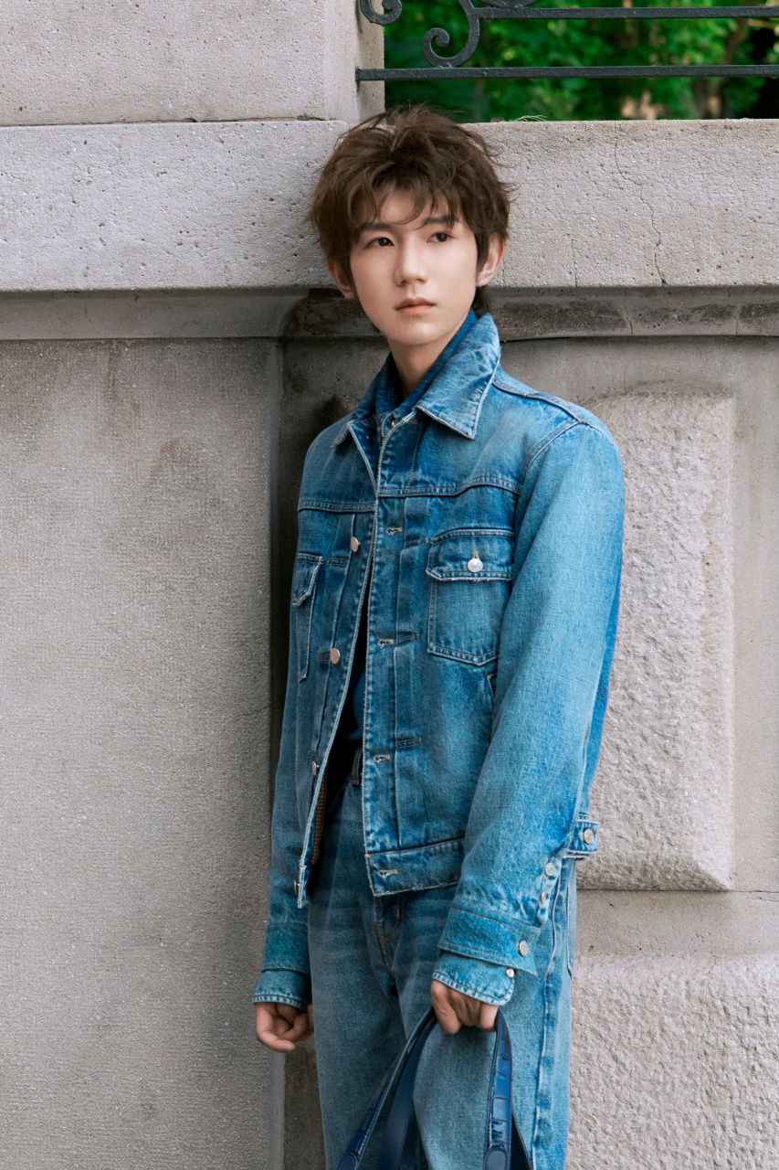 祝大家周末快乐,秋天快乐.