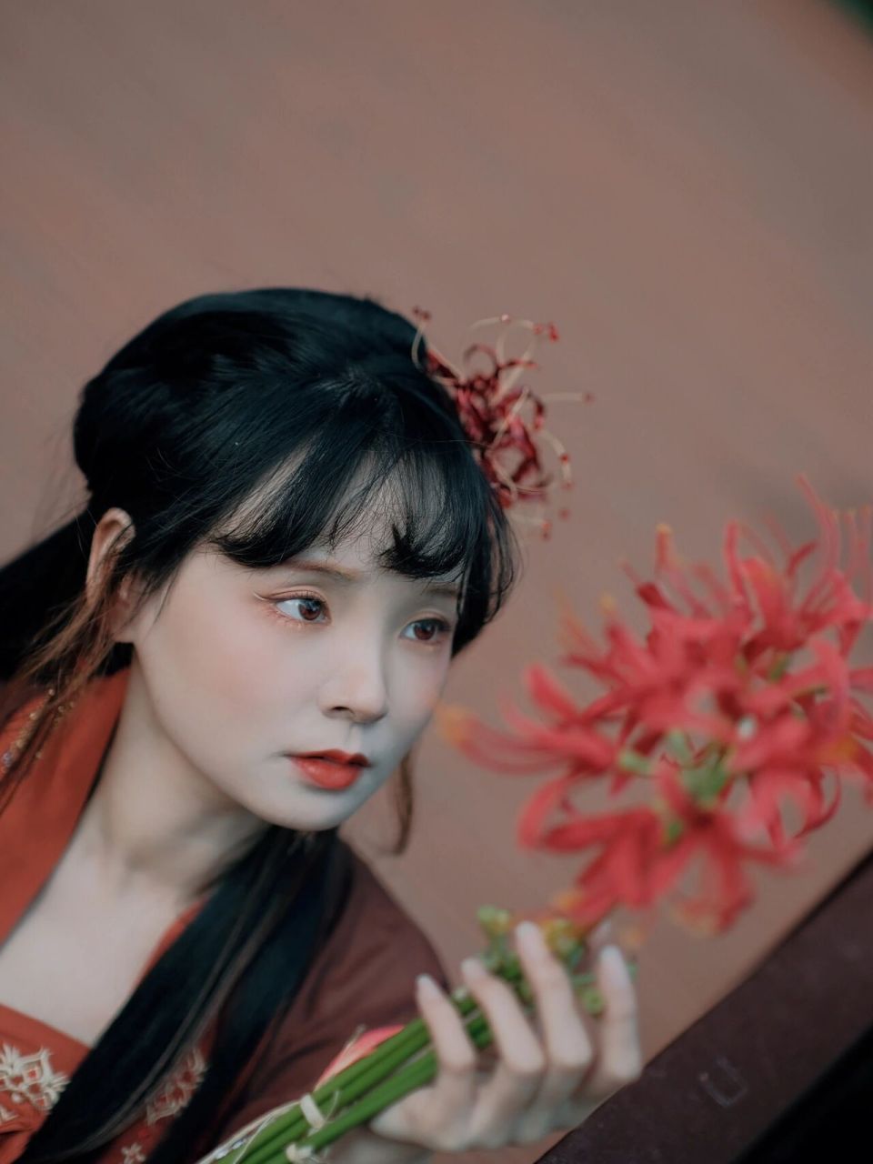 深圳约拍‖彼岸花宋制汉服-花谷子 忘川河畔,花开荼靡.