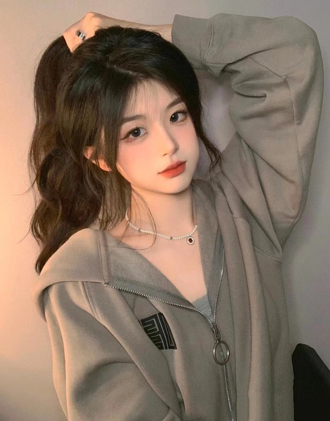 女性时尚资讯：引领潮流之光