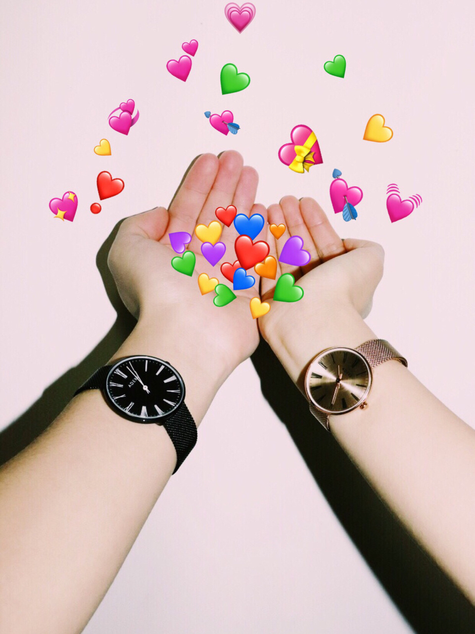 99分享一波最近超火的情侣手势拍照99 16615找一面干净的最好