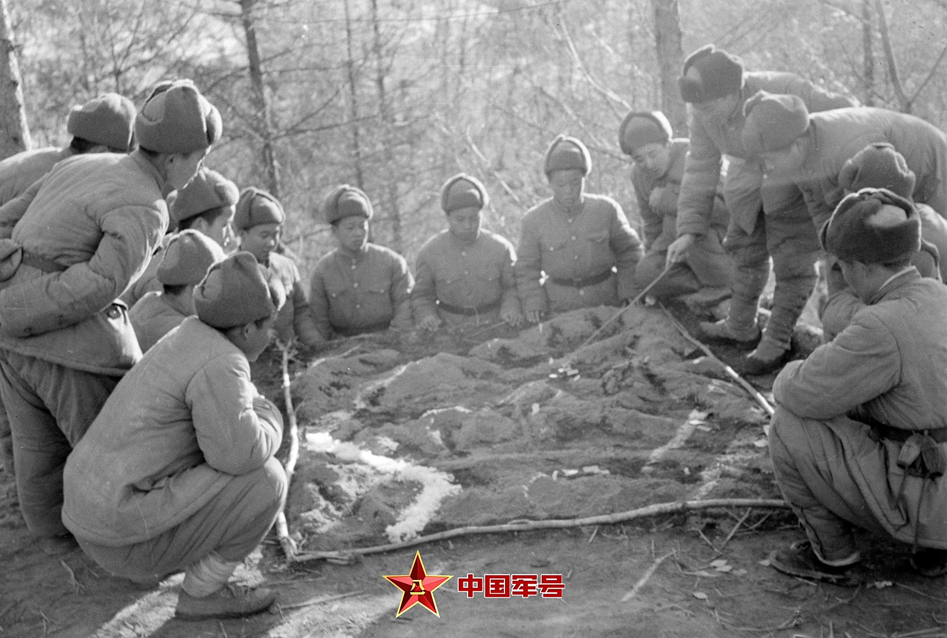 纪念抗美援朝战争胜利70周年# 金城以南无名高地阻击战结束后,连长