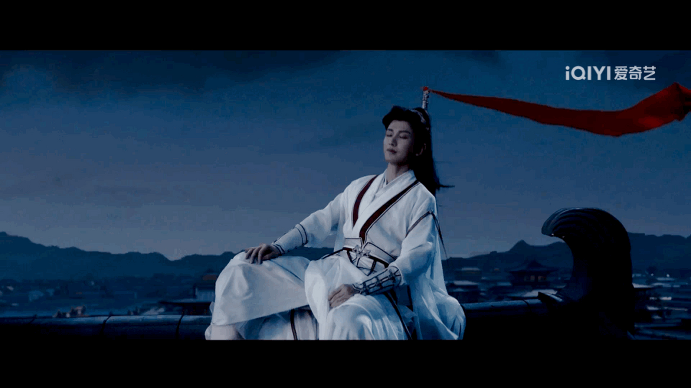 莲花楼# 李相夷为博乔婉娩红颜一笑,月光皎皎下红绸舞剑引万人空巷