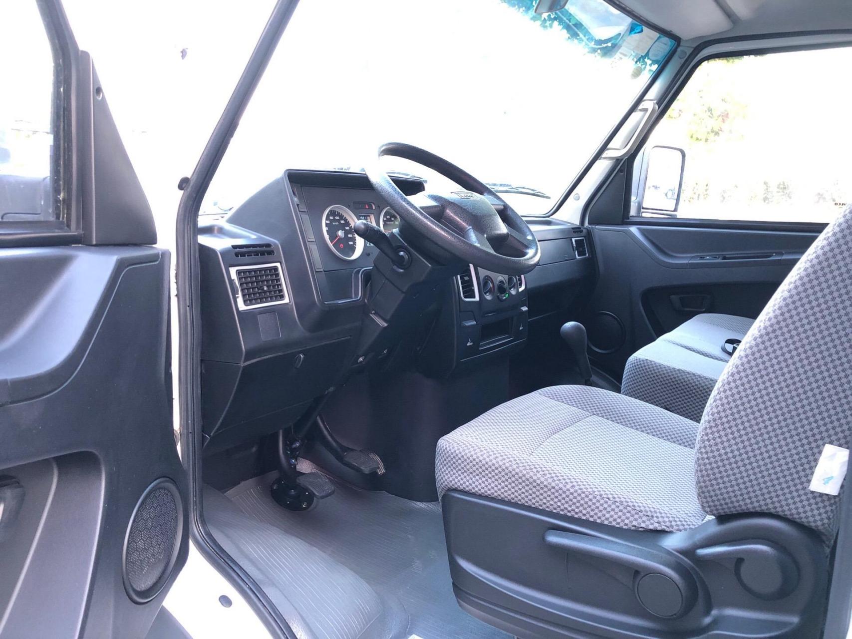 依维柯得意短轴低顶.