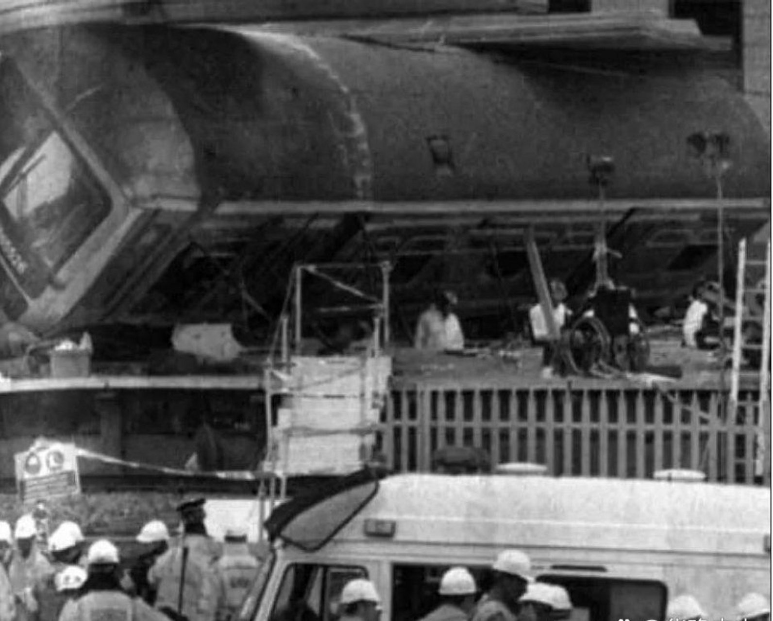 2002年,香港凤凰卫视主持人刘海若,在伦敦乘火车旅行时,火车突然脱离