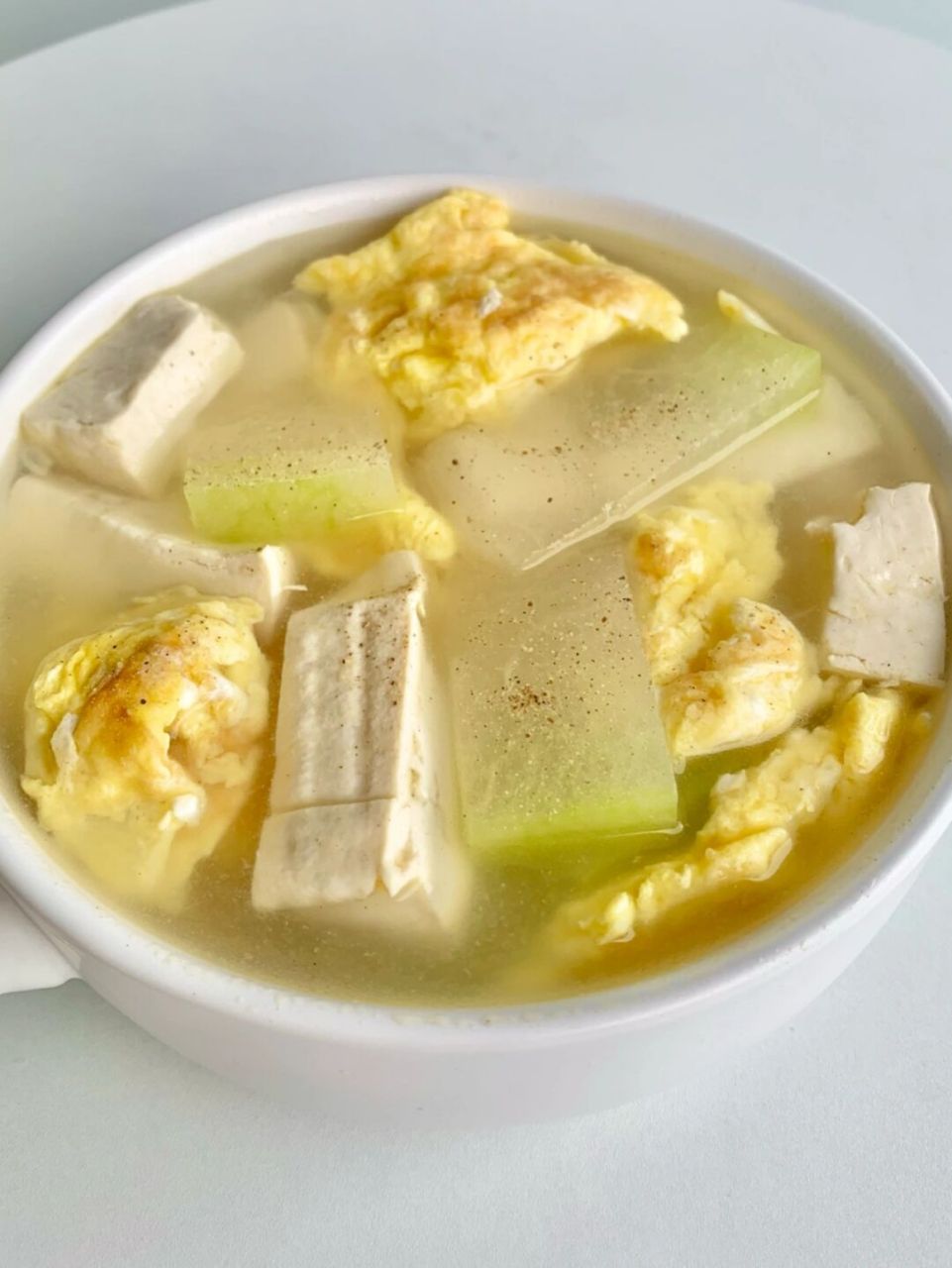 分享一个巨掉秤的减脂汤! 冬瓜豆腐鸡蛋汤!非常鲜美好喝! 超级清爽!