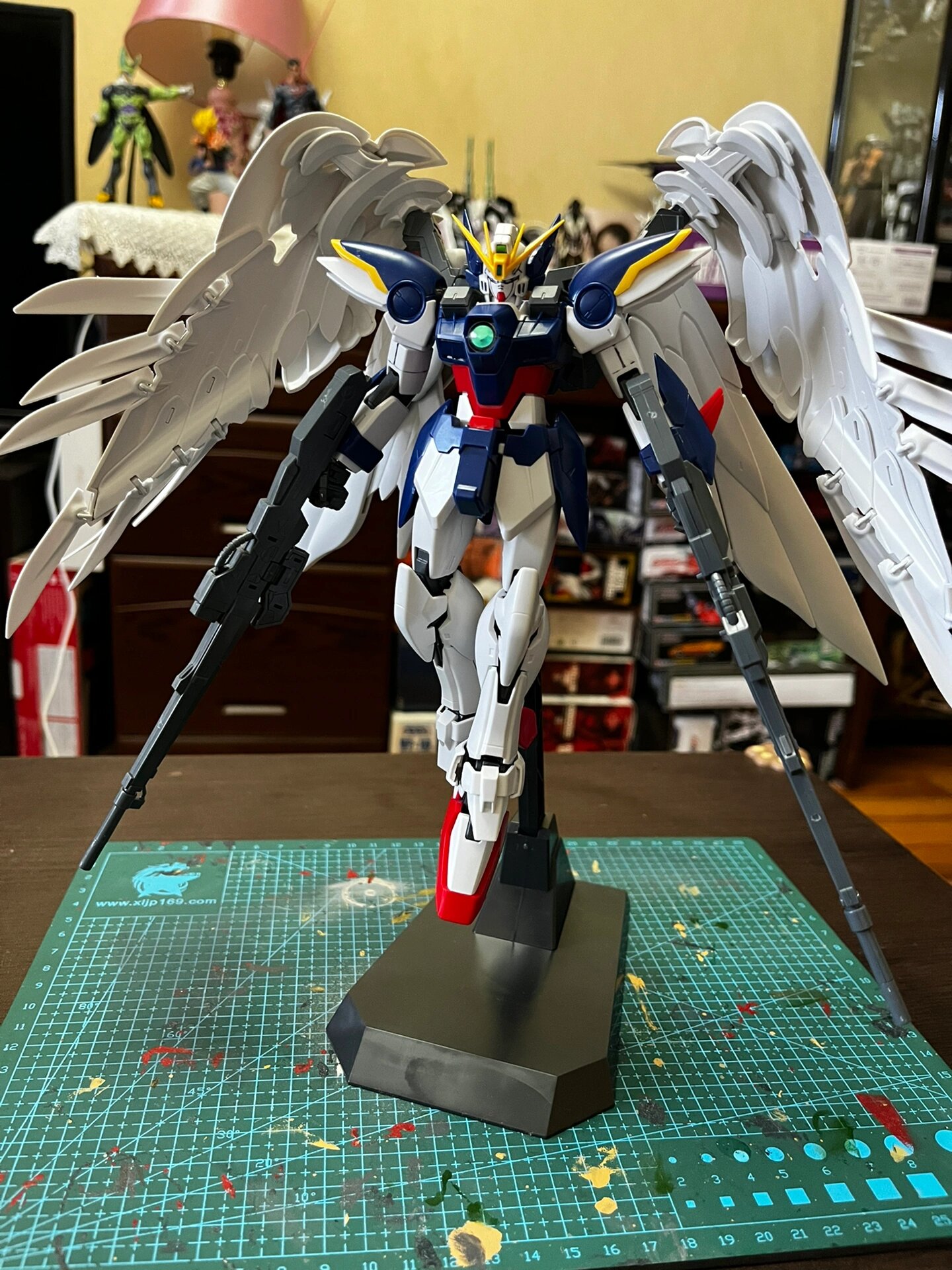 mg 1/100 零式飞翼(掉毛)高达