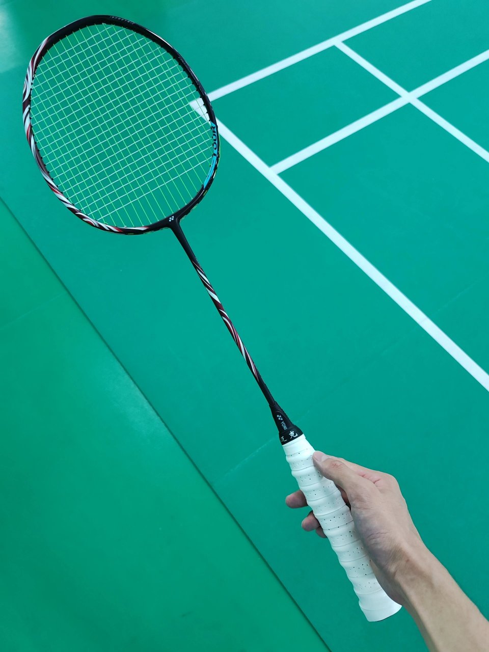 入手尤尼克斯天斧100 tour.