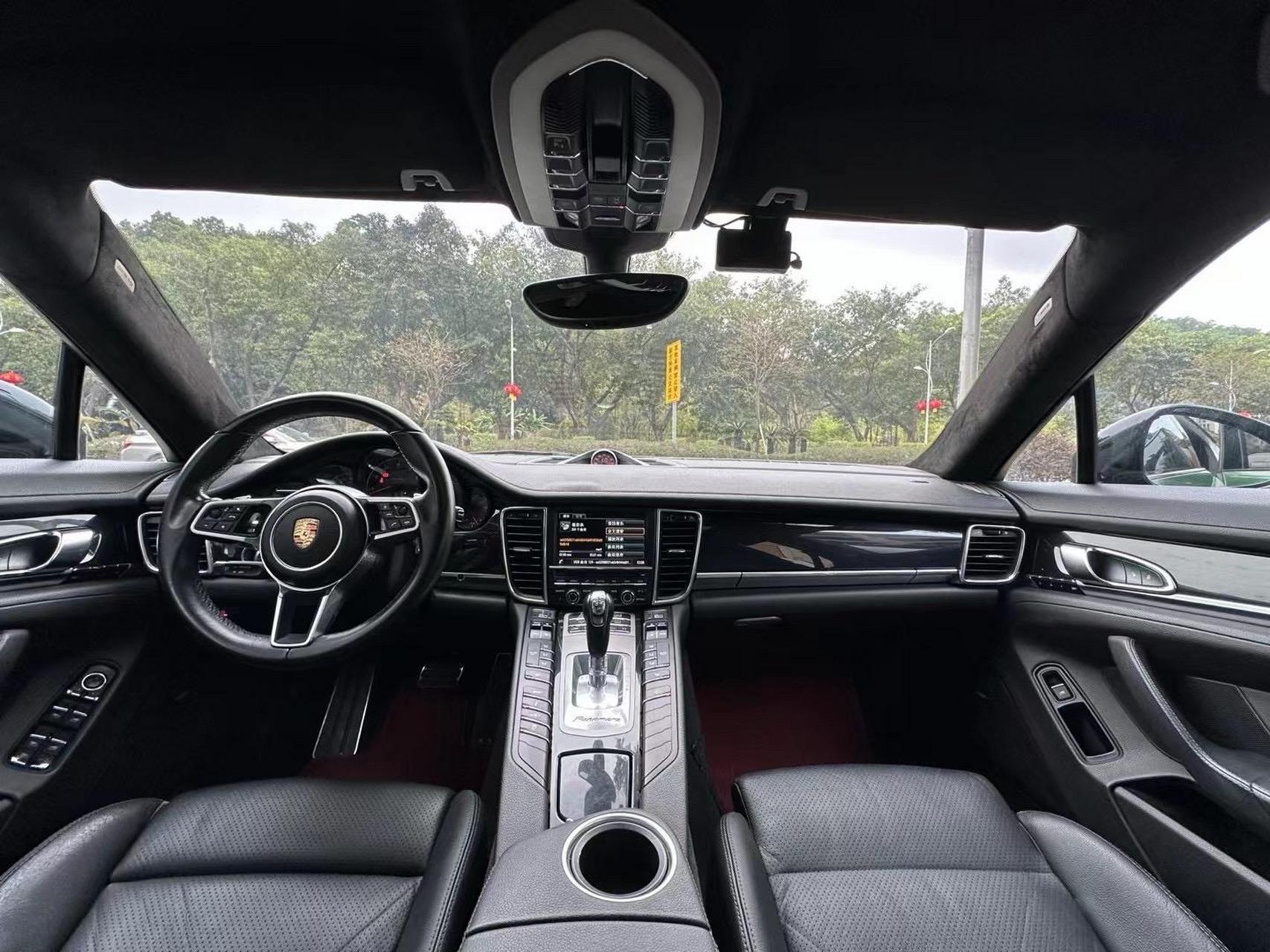 新到2015款保时捷帕拉梅拉3.