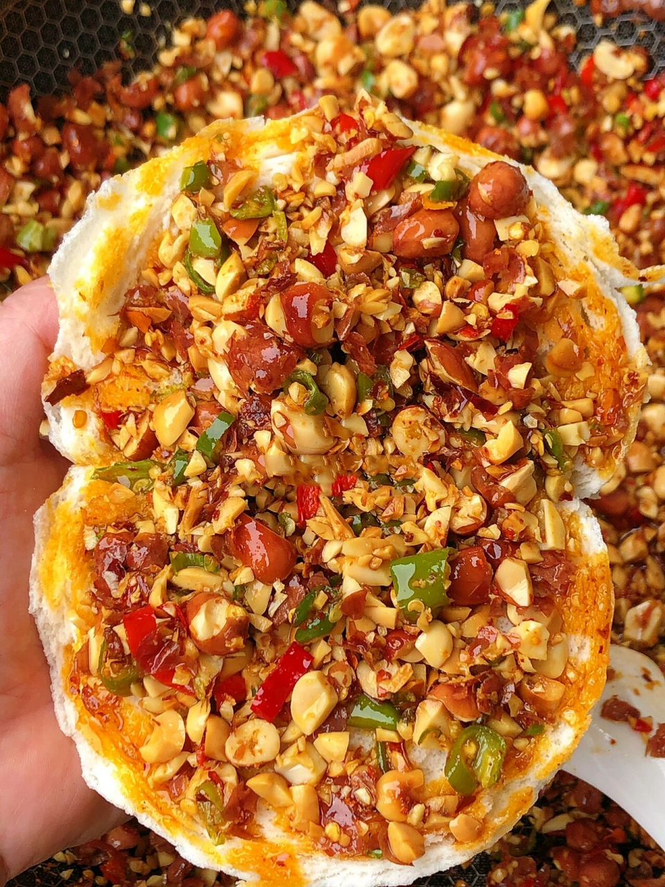 老妈做了几十年的花生辣椒酱做法!真香啊!