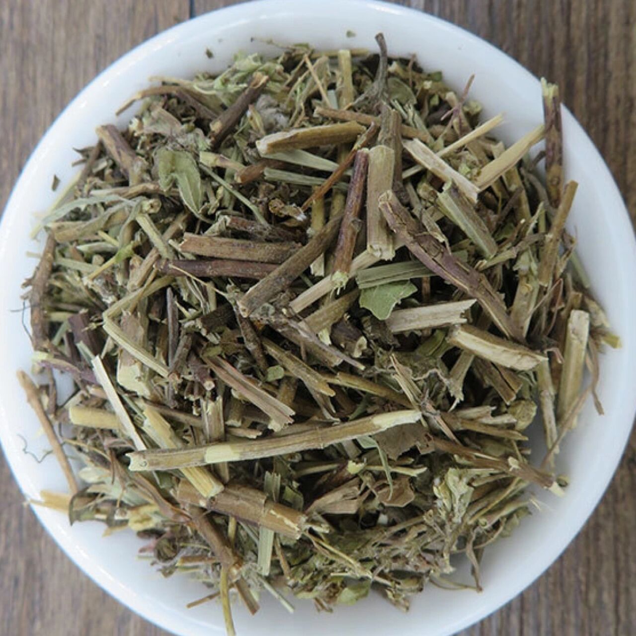 不背中药之荆芥 今天要说的是发散风寒药中药性最为平和的一味药